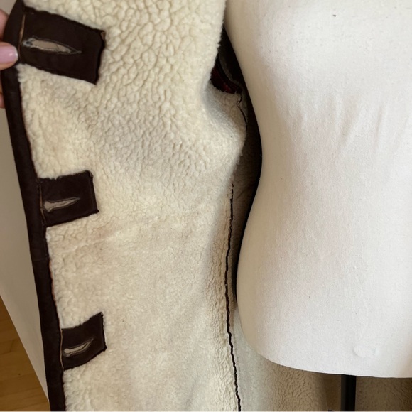 Long Brown Suede Coat with Fur Collar - Picture 8 of 13